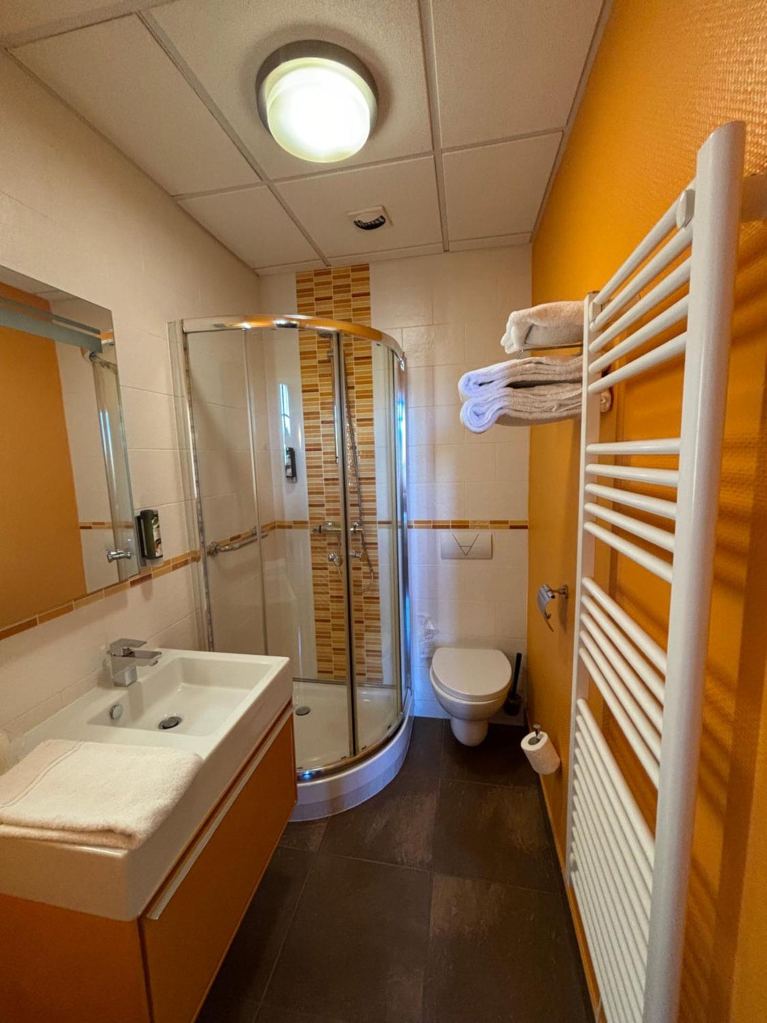 Garden & City Luxeuil Ex Le Metropole Et Les Thermes Екстериор снимка