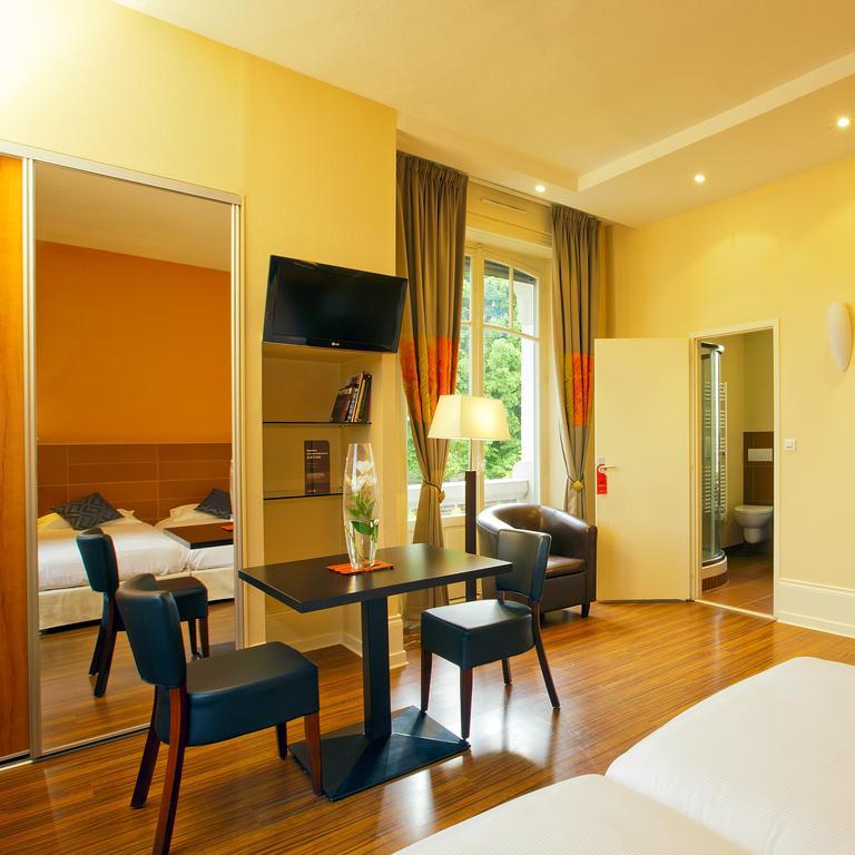 Garden & City Luxeuil Ex Le Metropole Et Les Thermes Екстериор снимка