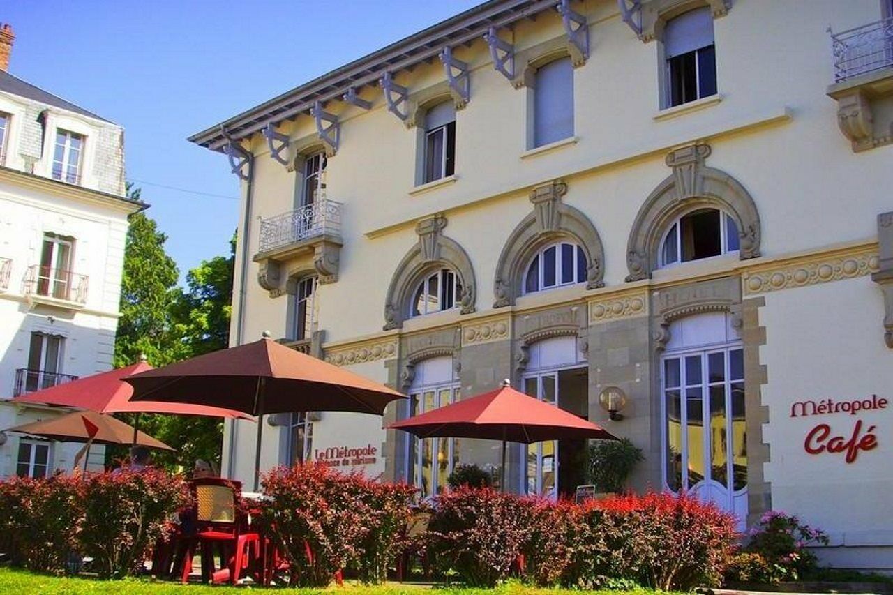Garden & City Luxeuil Ex Le Metropole Et Les Thermes Екстериор снимка