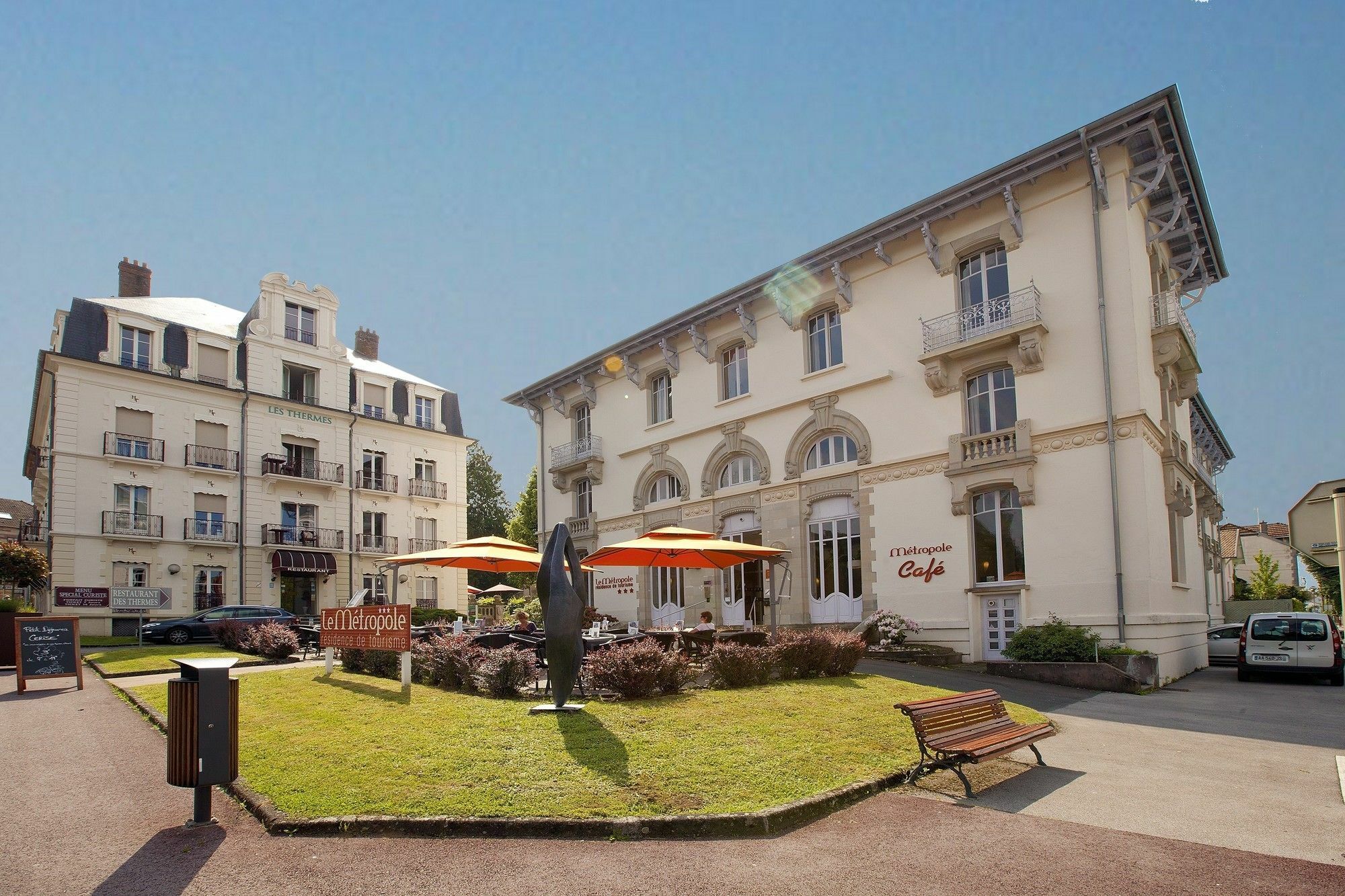 Garden & City Luxeuil Ex Le Metropole Et Les Thermes Екстериор снимка
